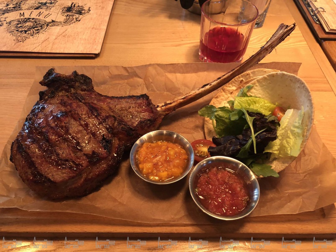 Стейк томагавк