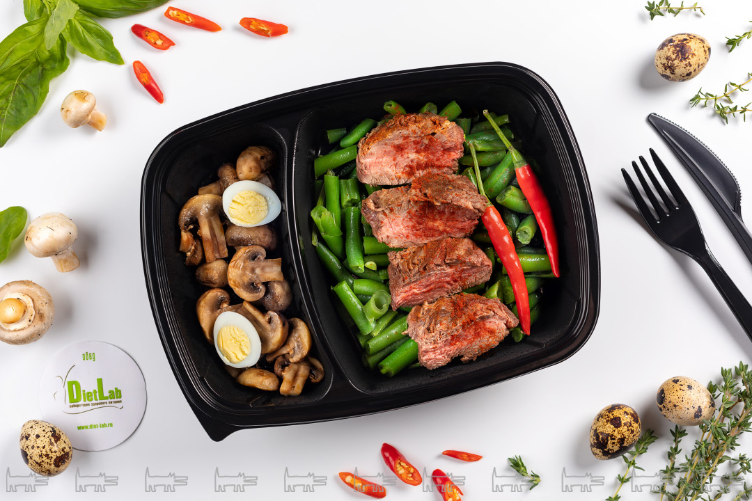 Стейк из телятины со стручковой фасолью и грибами