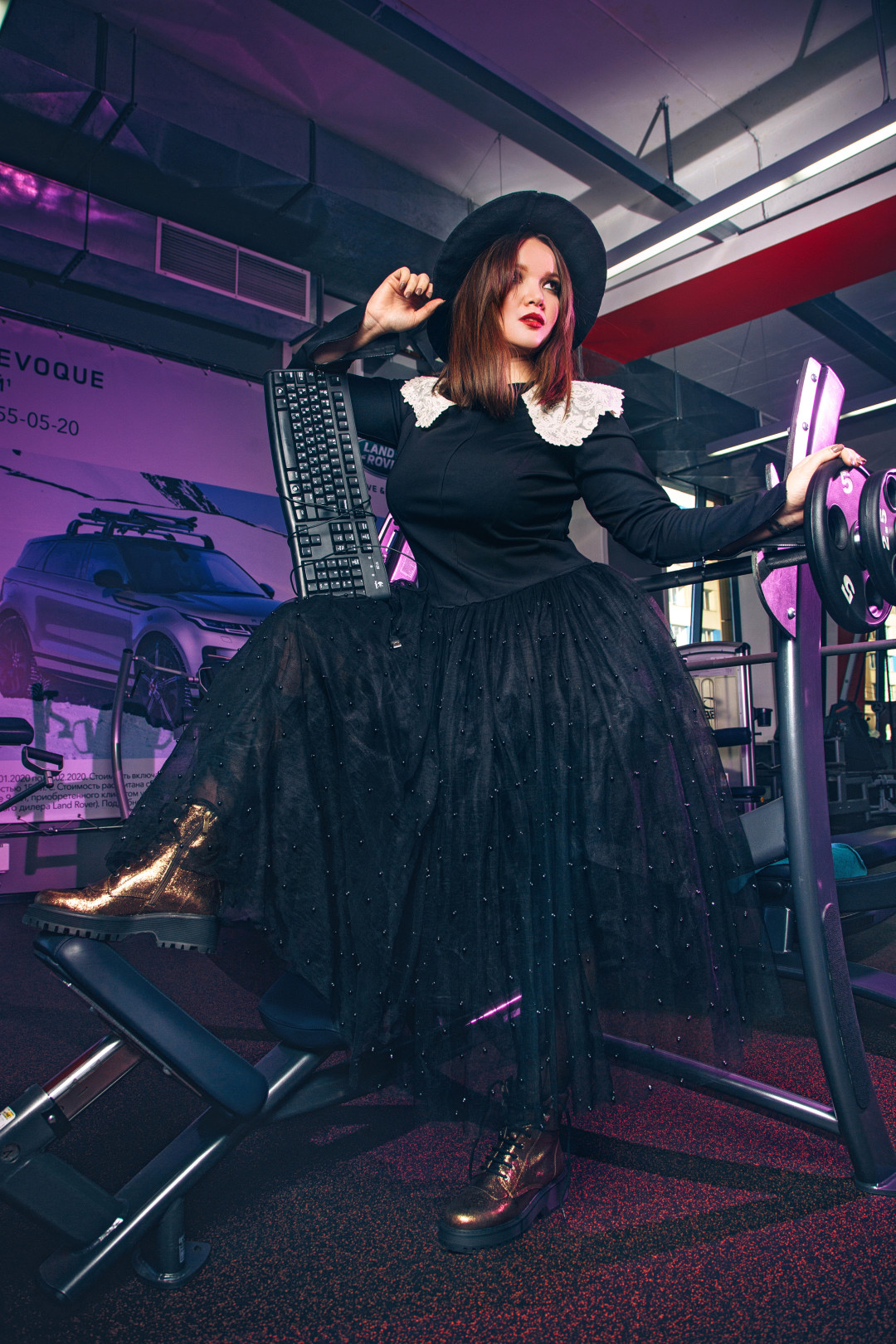 Ксения Васильева пиар-директор радио МСМ Всем известно, что «встречают по одежке». А в современном мире еще и по фигуре. В принципе, мне от природы