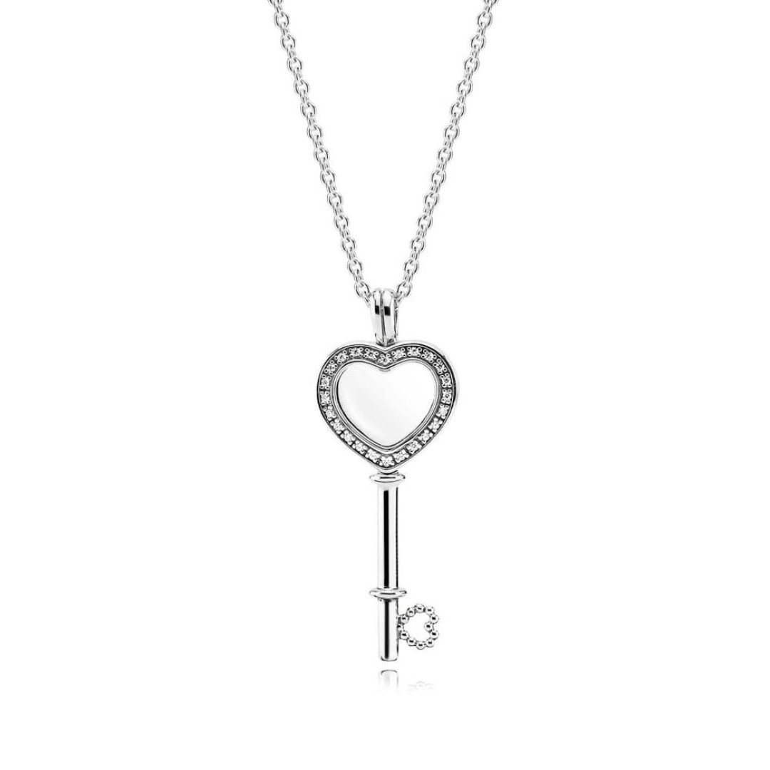 Подвеска Pandora, 5 999 рублей (Outlet Village Pulkovo)