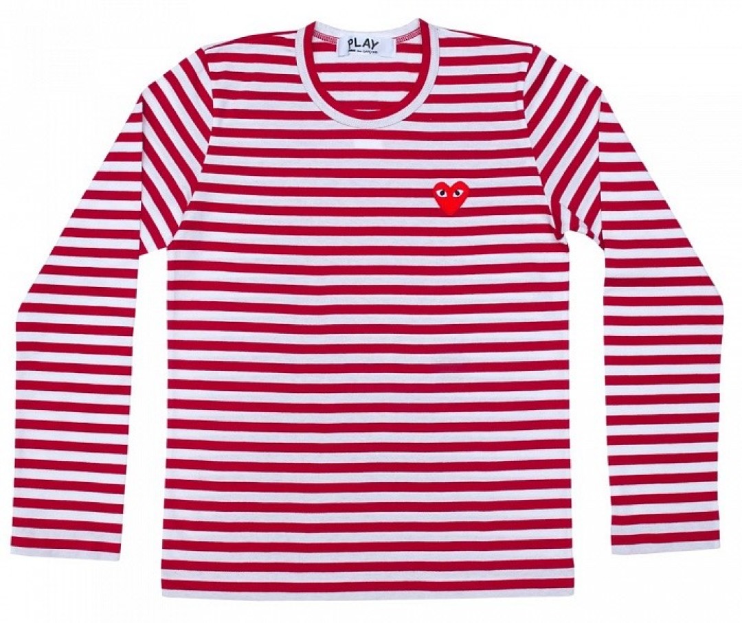 Свитшот Comme des Garçons, 12 500 рублей (Comme des Garçons)