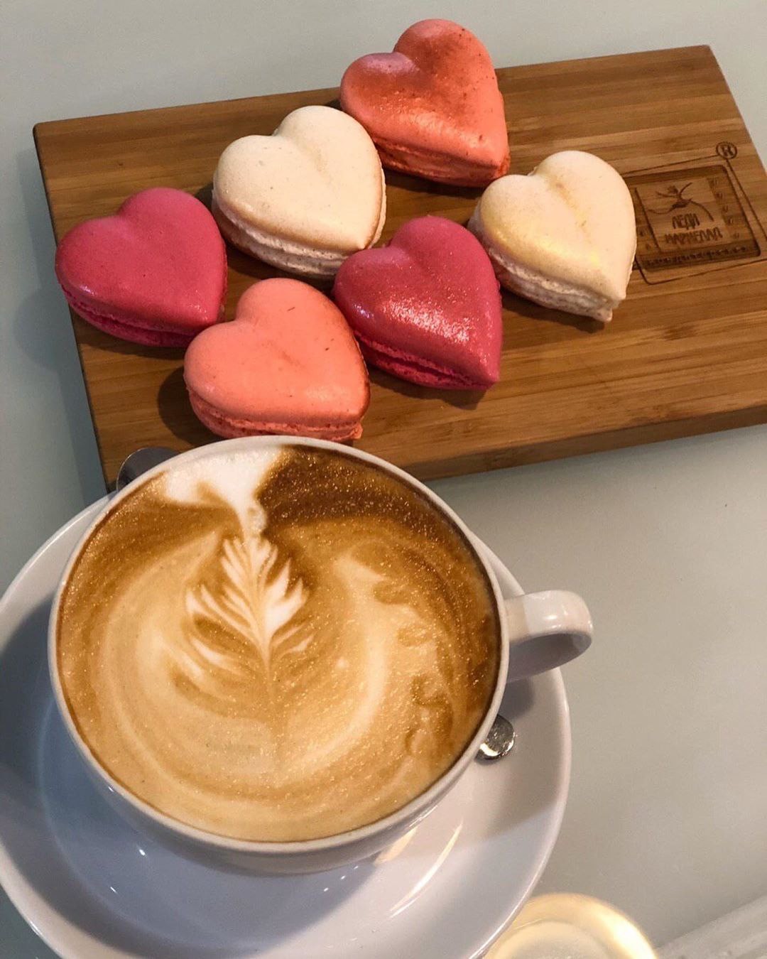 Кондитерская «Леди Мармелад» Макаронс в виде сердечек