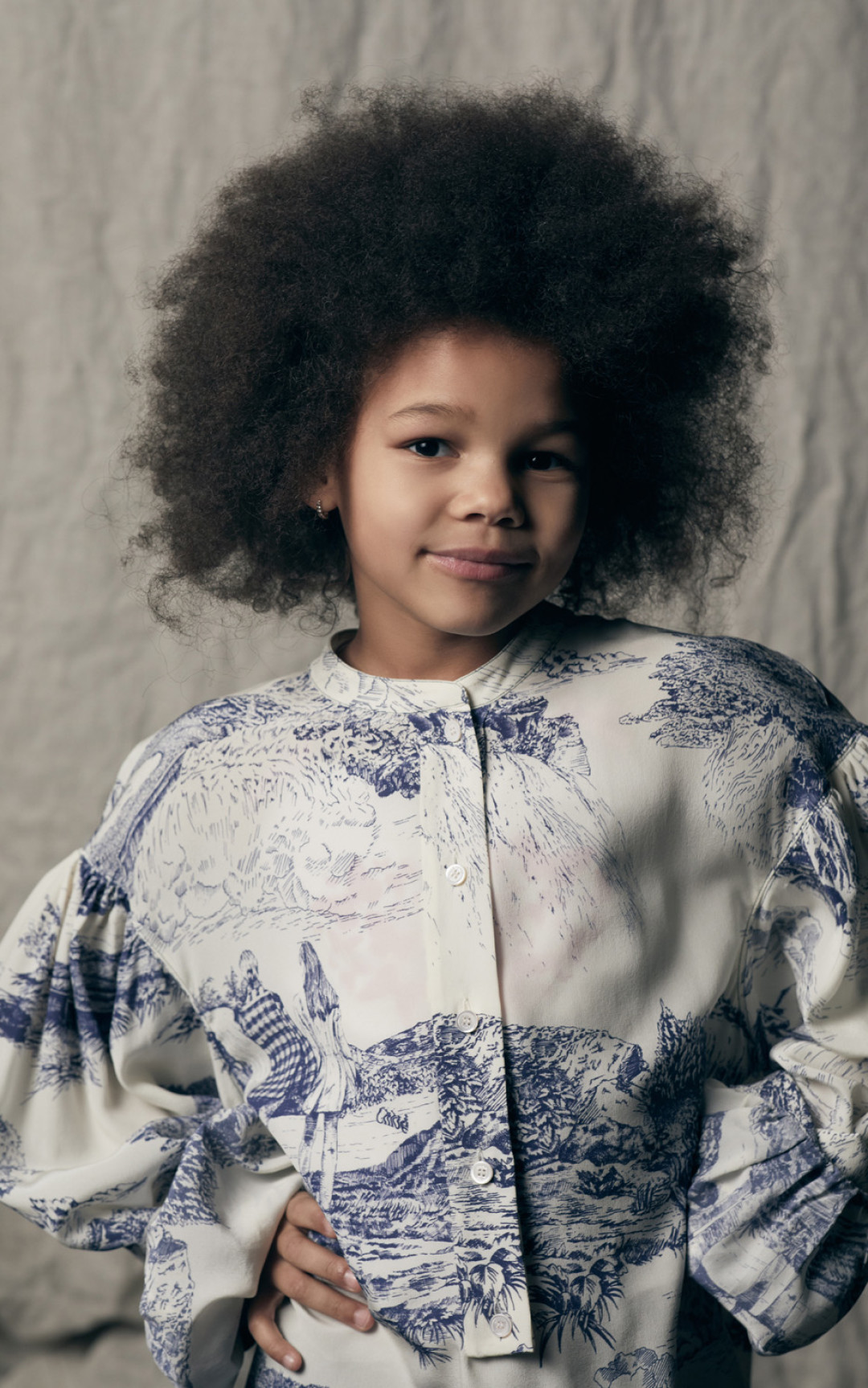 На Софии — блуза Chloè (ДЛТ)