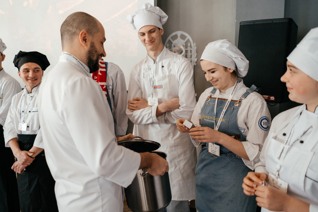 Повар ростов. Черноморская Гильдия шеф поваров. Повар европейской кухни. Гостеприимный повар. Экскурсия в кулинарию.