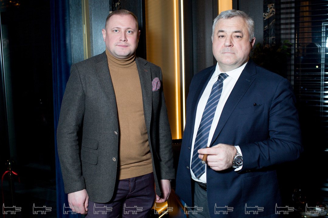 Александр Яхонов, Владимир Абрамов
