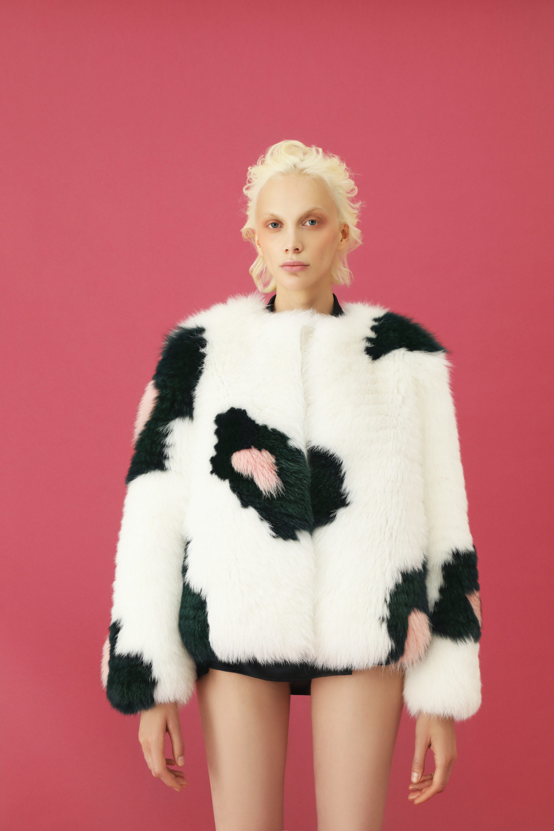 Шуба, 79 650 рублей (вместо 159 300 рублей)