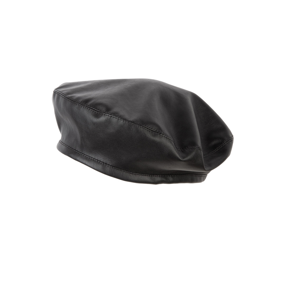 Берет Coccinelle, 9 500 рублей (Универмаг «Московский»)