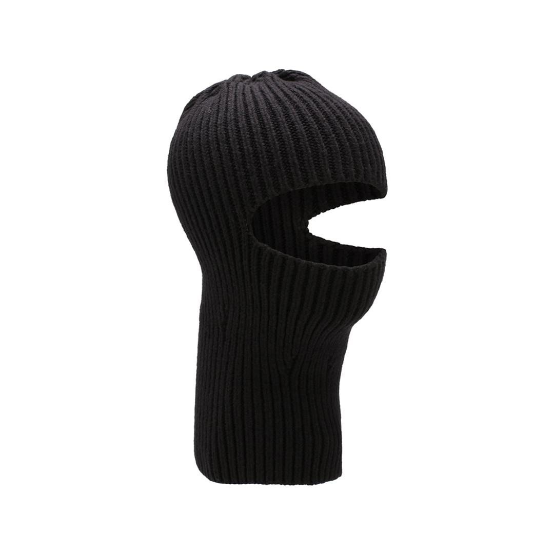 Балаклава Off-White, 12 650 рублей (ДЛТ)