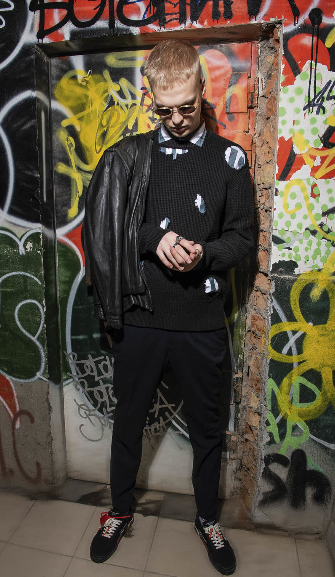 Куртка, Vintage Джемпер, H&M, Handmade Рубашка, Massimo Dutti Брюки, Tom Ford Обувь, Off-White Очки, Christian Dior Vintage