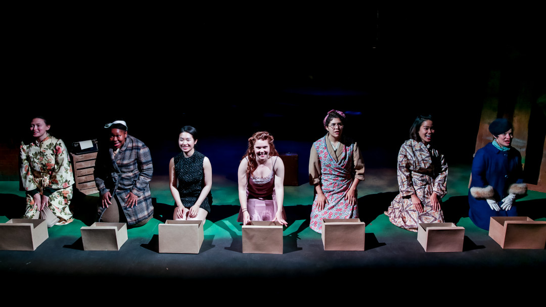 В спектакле Lilies on the Land. Фото: Andrew H Williams