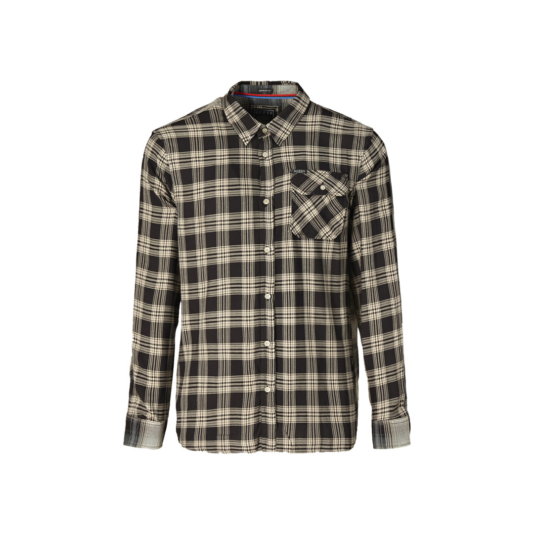 Рубашка Guess, 6 990 рублей (ТРЦ «Галерея»)