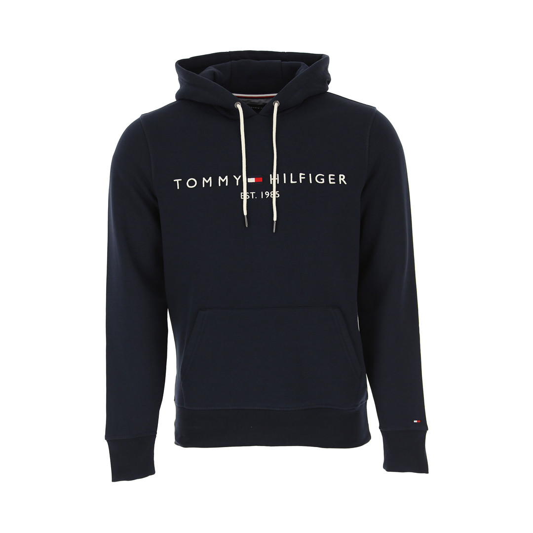Толстовка Tommy Hilfiger, 8 990 рублей (ТРЦ «Галерея»)