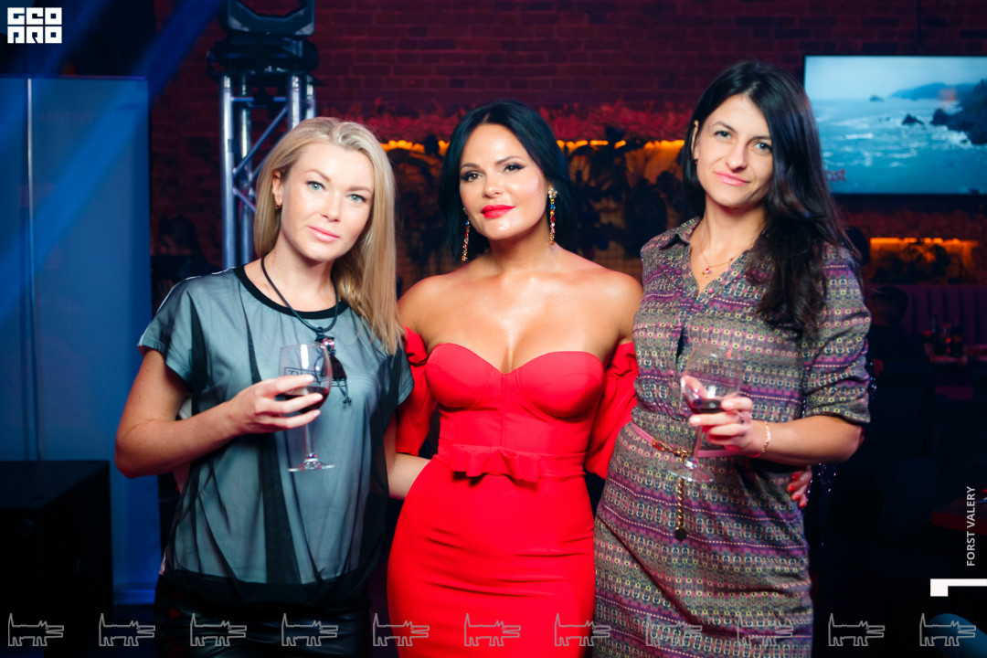 Цены вполне демократичные. - Picture of Kyvshin, Yaroslavl - Tripadvisor