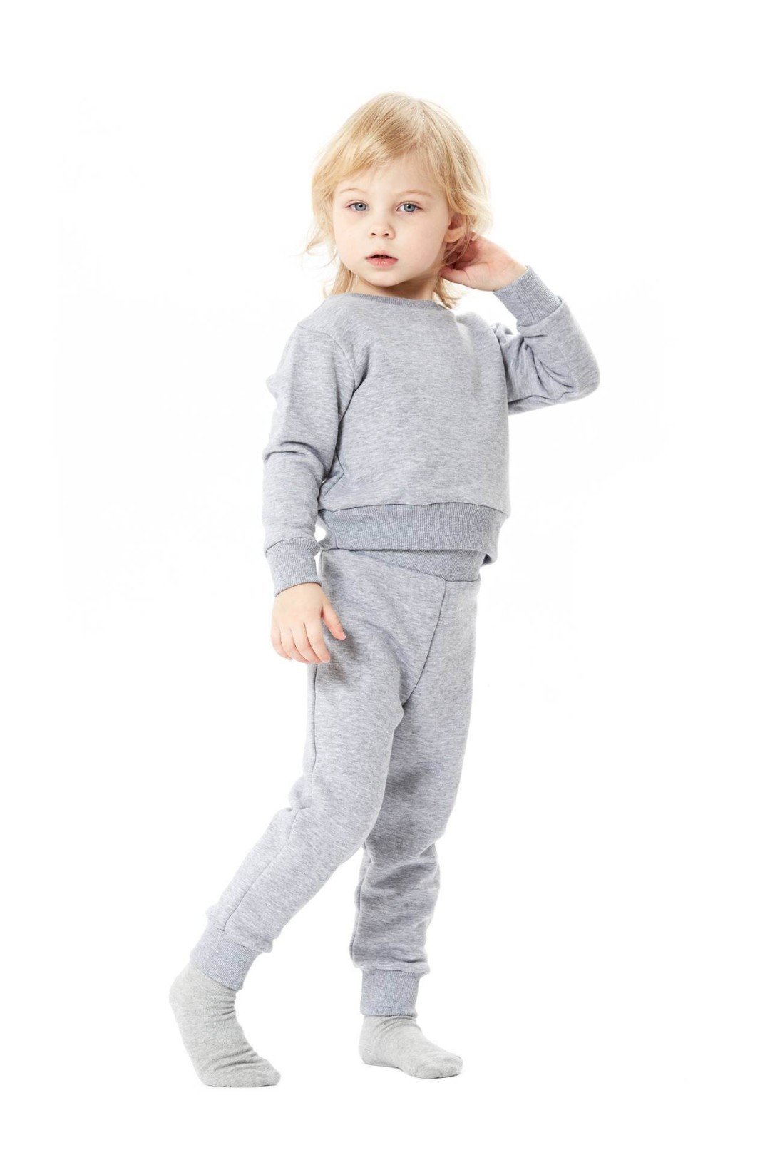 Свитер, 1 300 рублей