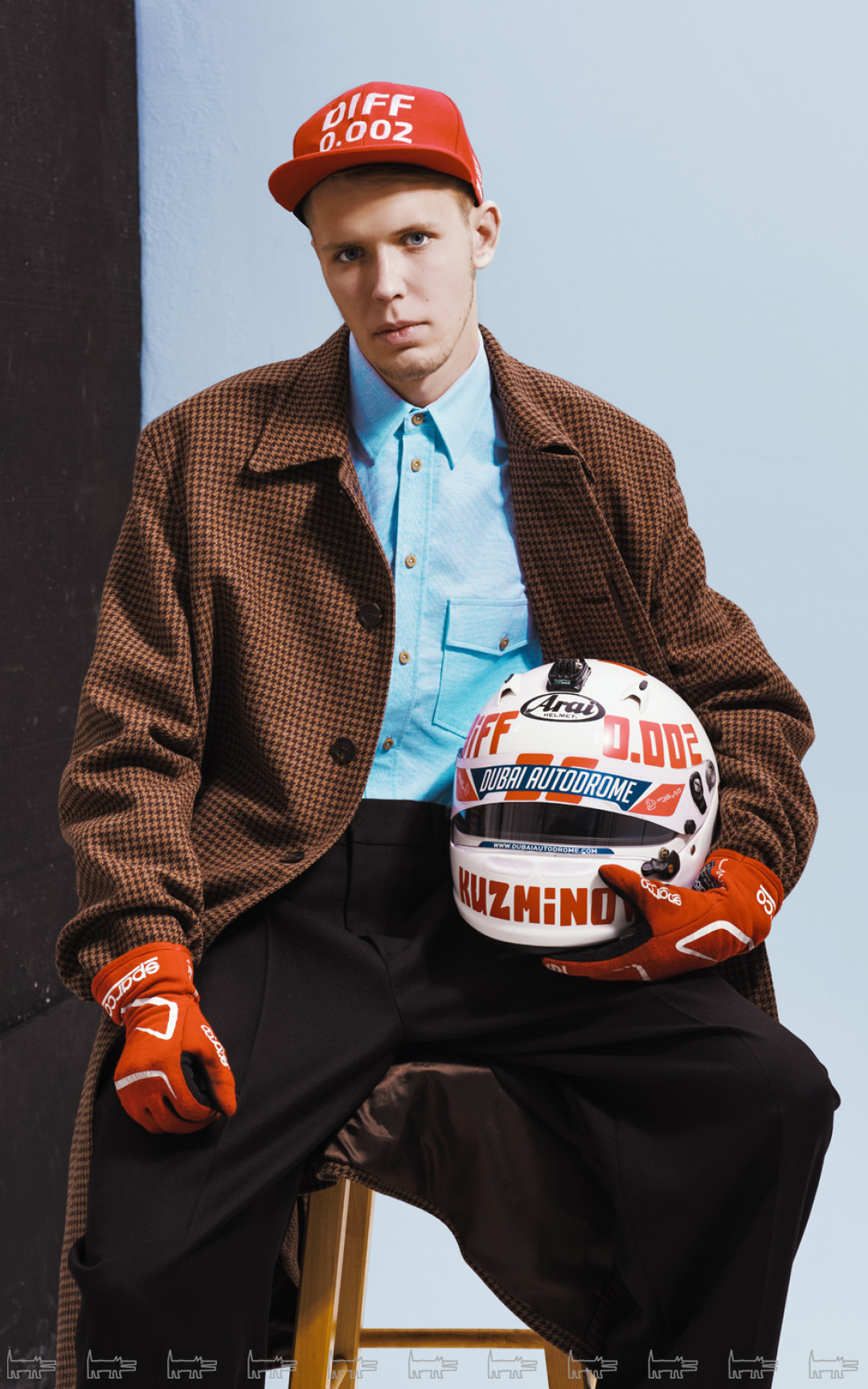 Пальто Balenciaga, брюки Wooyoungmi (все — ДЛТ), сорочка Gucci (Babochka Concept Store)