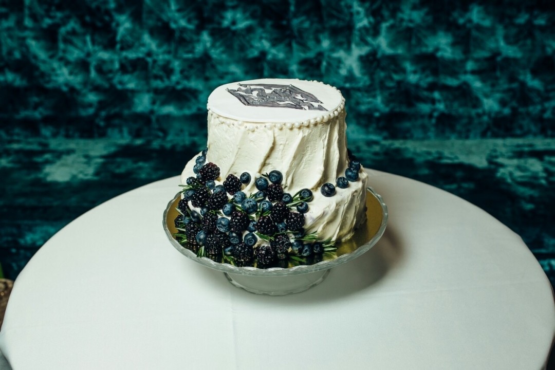 Свадебный торт в стиле «Скайрим»