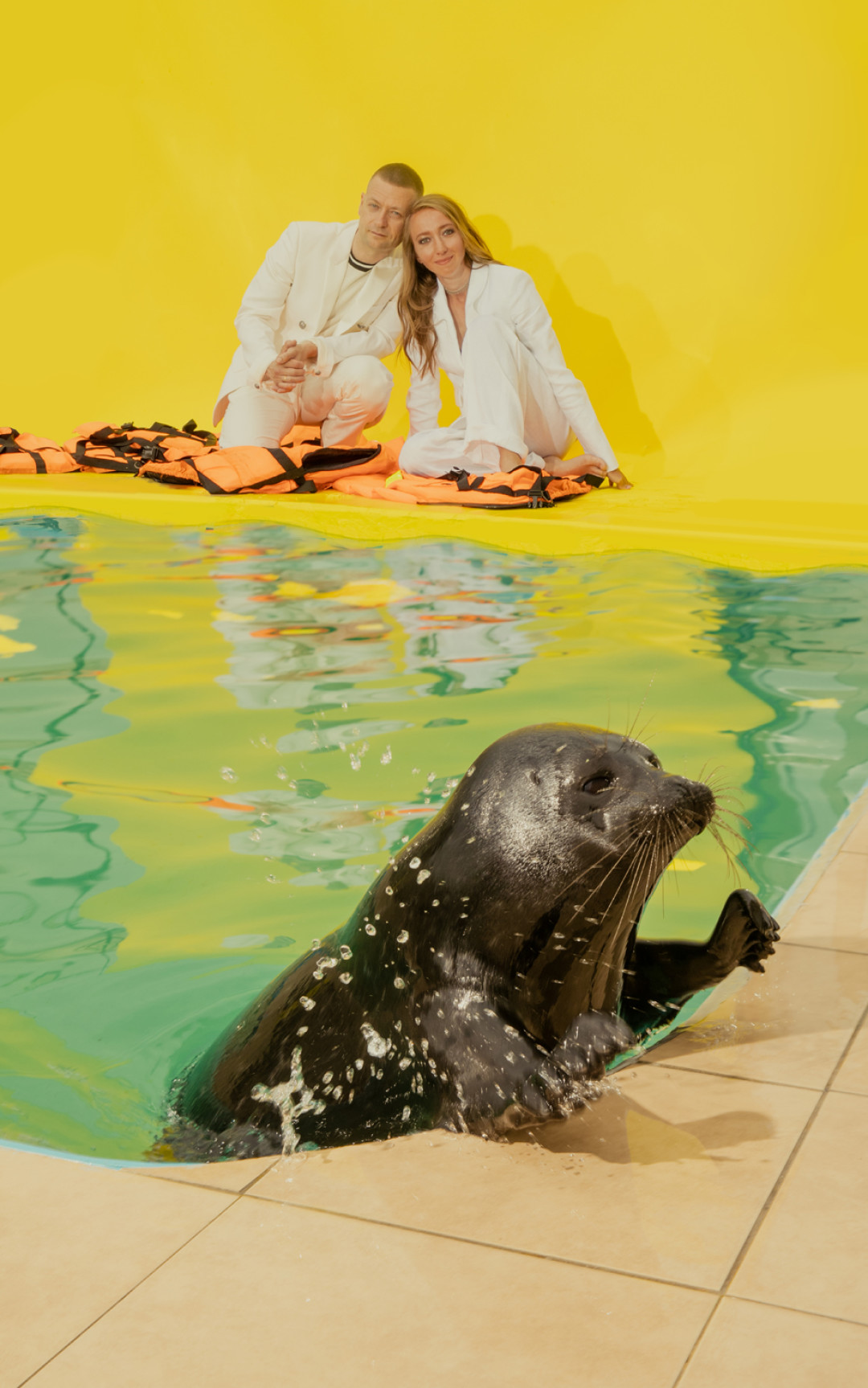 Владислав Алексеев, Елена Андриевская и нерпа Крошик