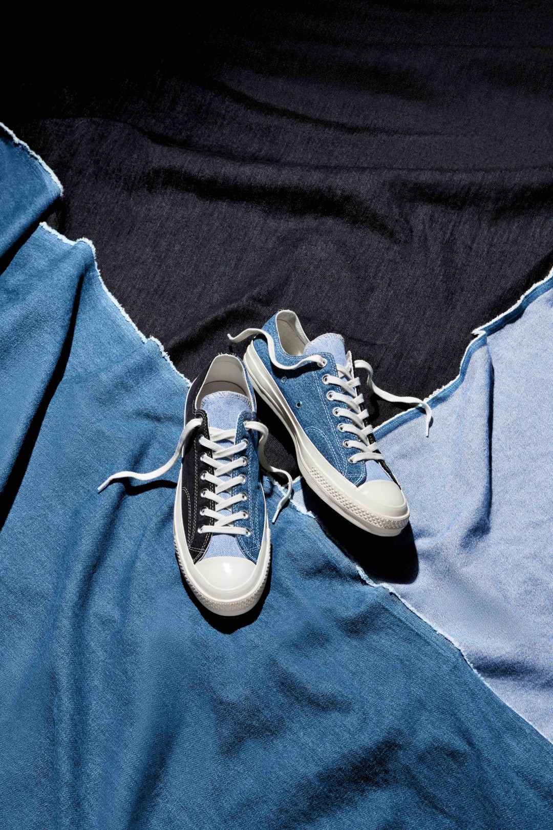 Кеды Converse, цена по запросу (ТРЦ «Галерея»)
