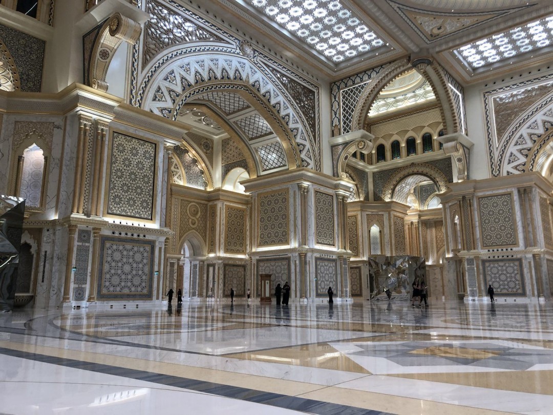 Президентский дворец Qasr Al Watan.