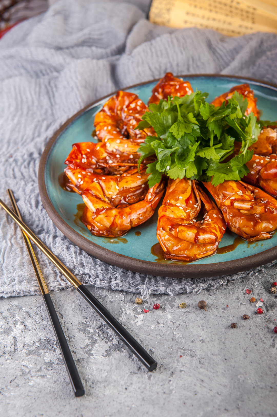 Тигровые креветки в сладком соусе