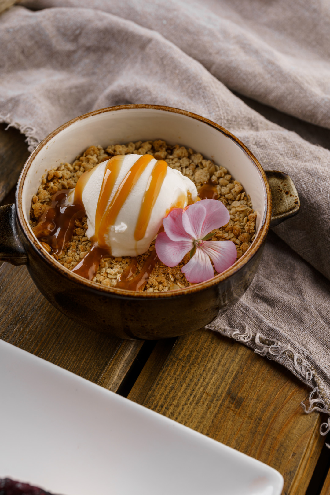 Яблочный крамбл