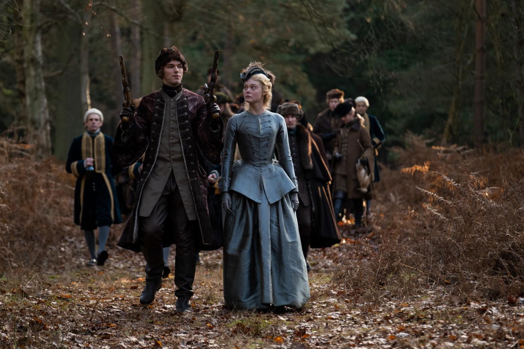 Главную роль в сериале исполняет Эль Фаннинг, роль супруга Екатерины – Петра III – сыграл Николас Холт. Другие роли исполнили Фиби Фокс, Адам Годли