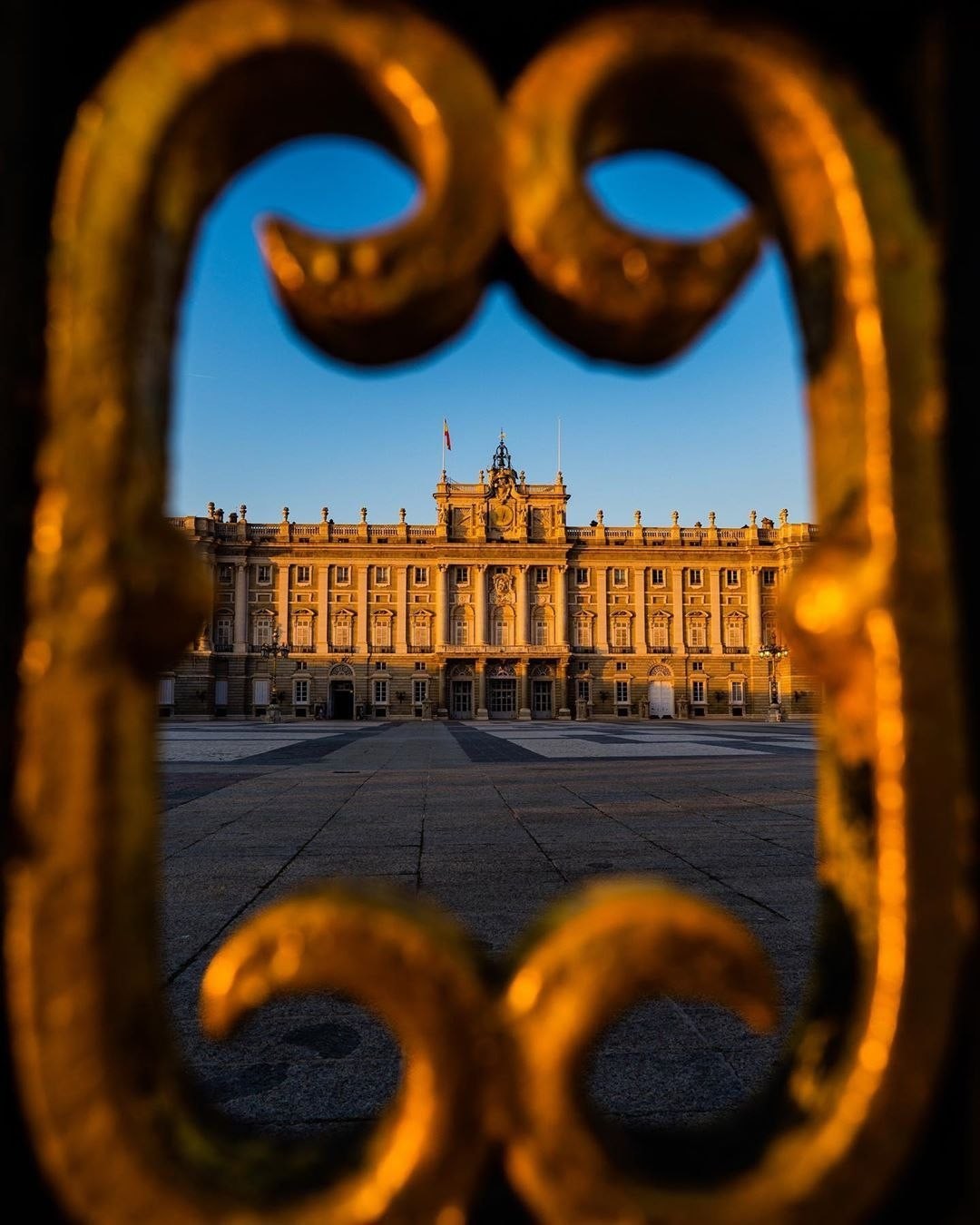 Королевский дворец Фото: @madridcityworld