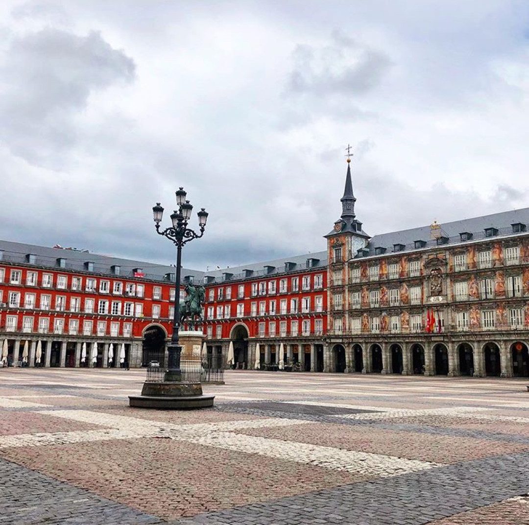 Площадь Майор Фото: @manuzapas