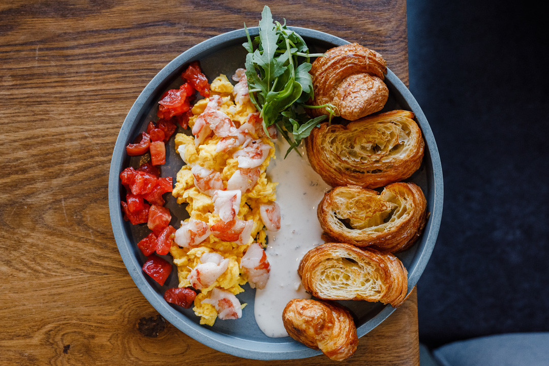 Скрэмбл с лангустинами