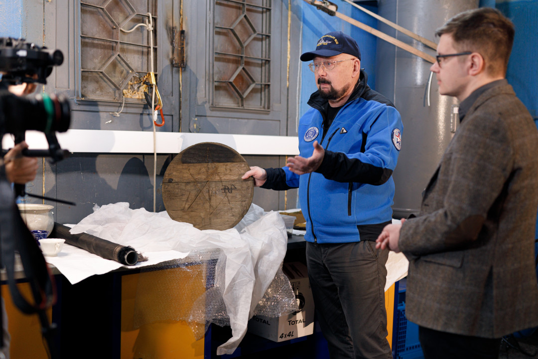 Крышка от бочки с зерном из трюма «Архангела Рафаила»