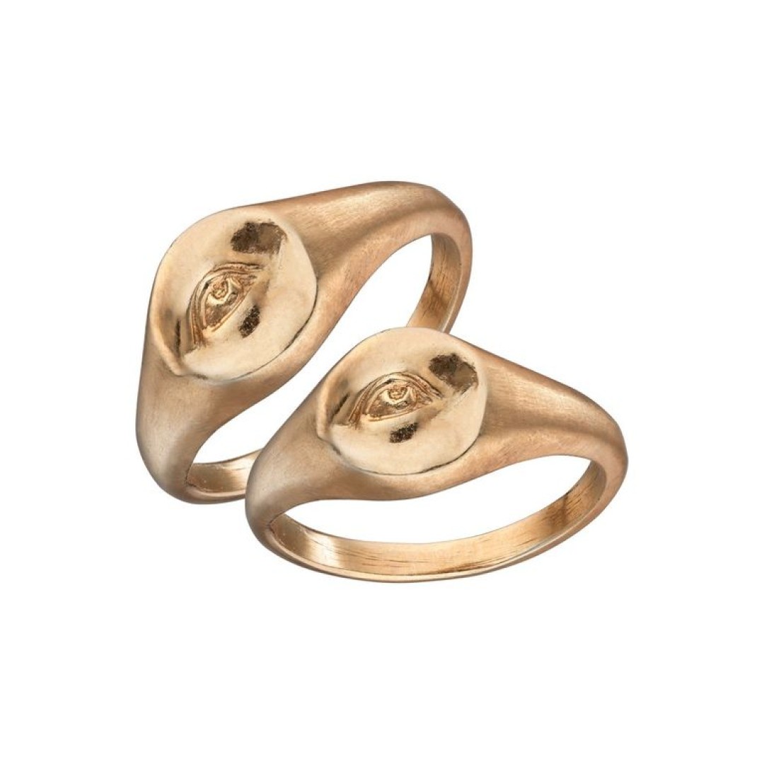 Hабор колец Caviar Jewellery, 8 000 рублей (caviarjewellery.ru)