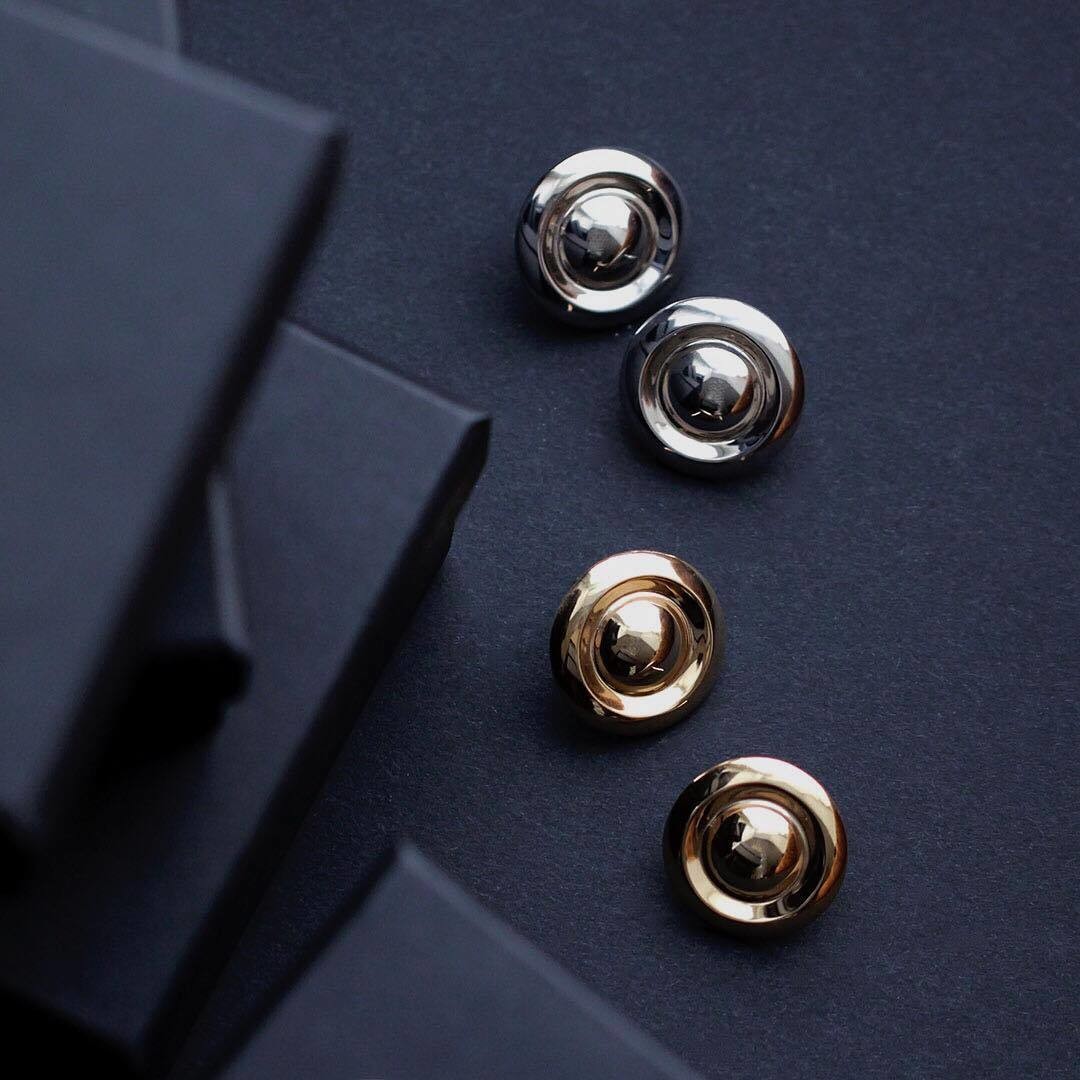 Серьги Nullum, 3 400 рублей (subbotastore.ru)