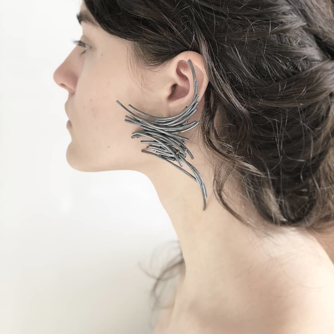 Моносерьга Kookoozi, цена по запросу (nstagram.com/kookoozi_design)