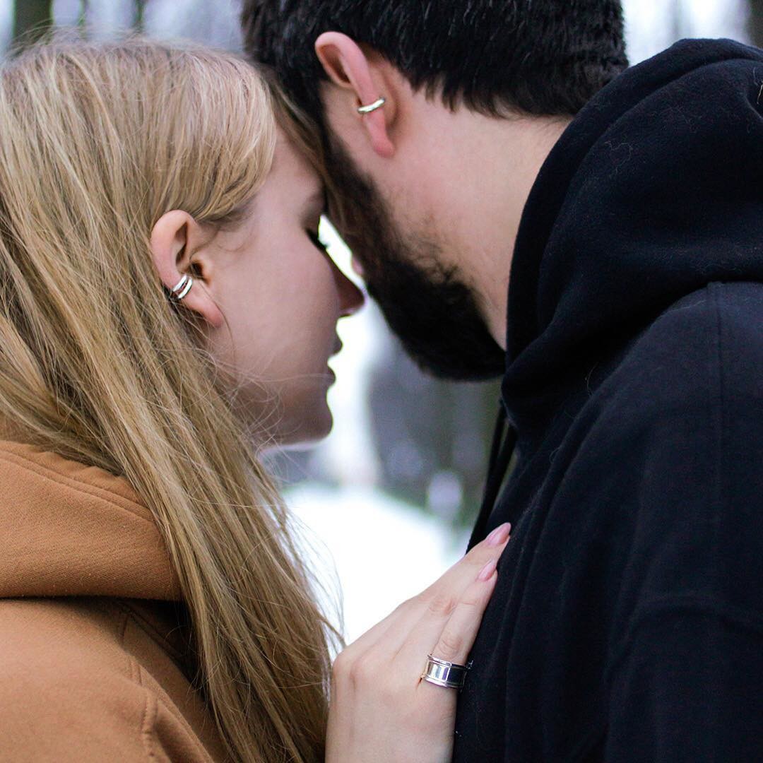 Кафф Nullum Jewelry, 1 600 рублей (instagram.com/nullumjewelry)