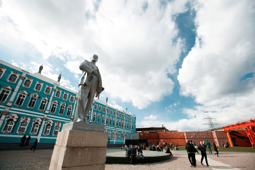 Работа группы Курил Что в Музее стрит-арта в 2017 году