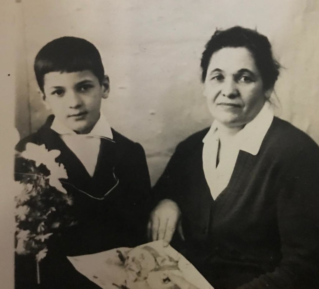 Мария Алексеевна с сыном Александром Григорьевичем