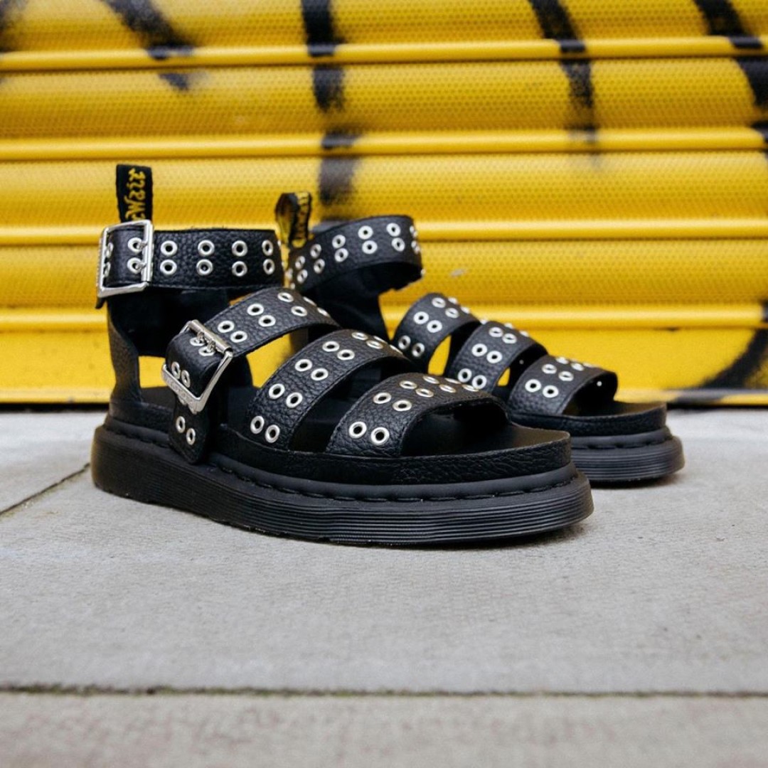 Dr. Martens must have Sobaka.ru