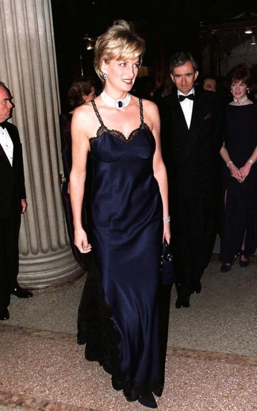 Принцесса Диана в Dior в 1996 году (тема Бала — «Christian Dior»)