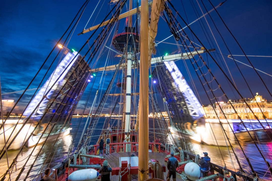 Ночной переход к Петропавловской крепости