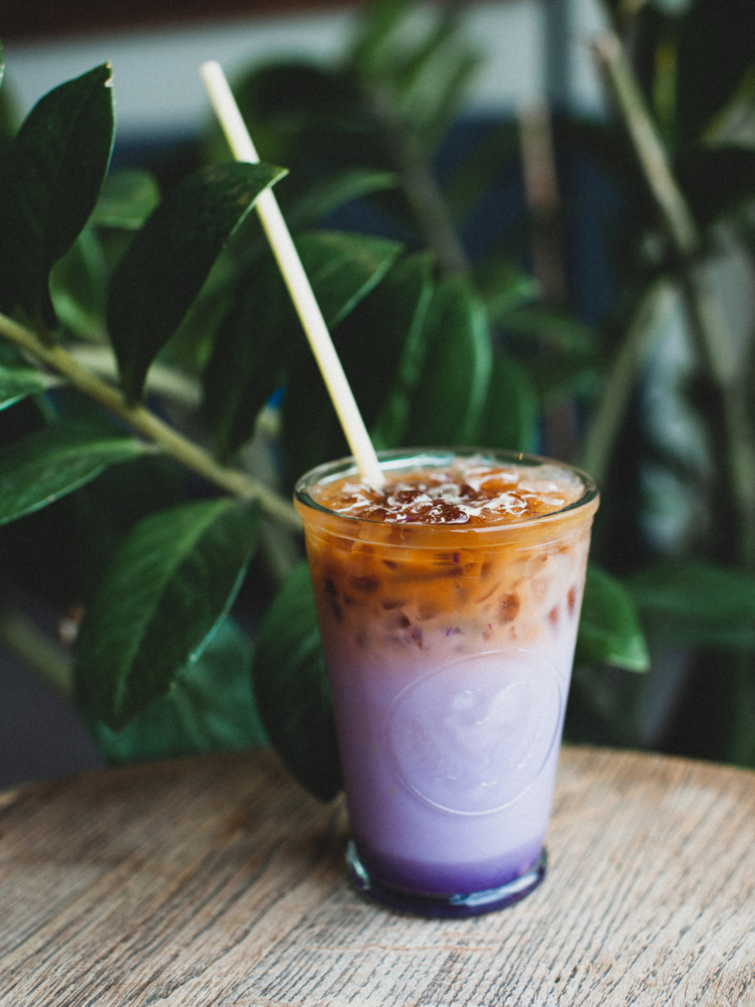 Розовое фраппе с пыльцой батата