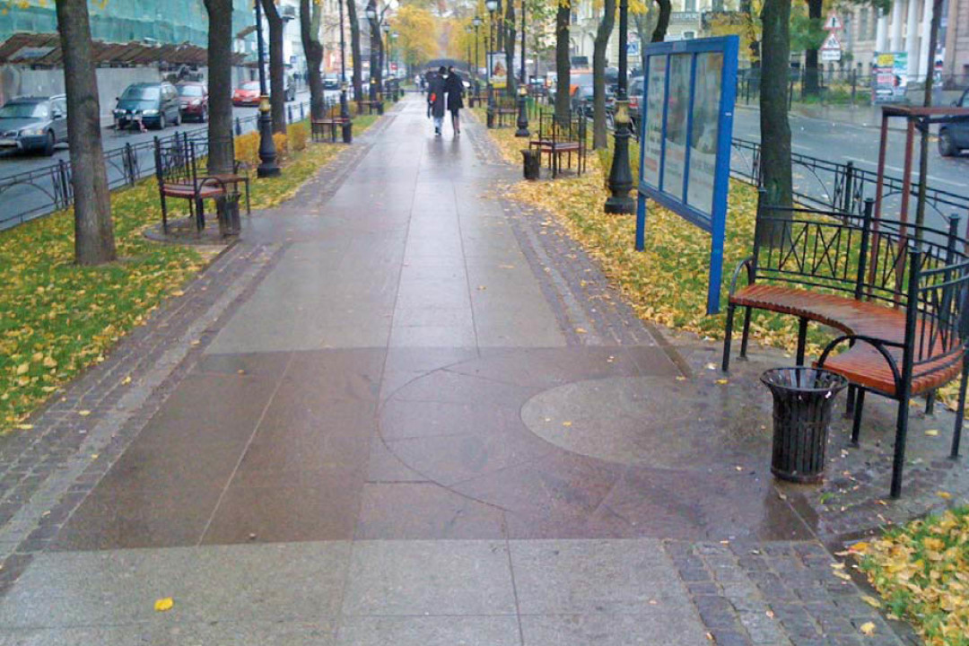 Фурштатская улица была каменной еще при Петре I. В наши дни гранит вернулся