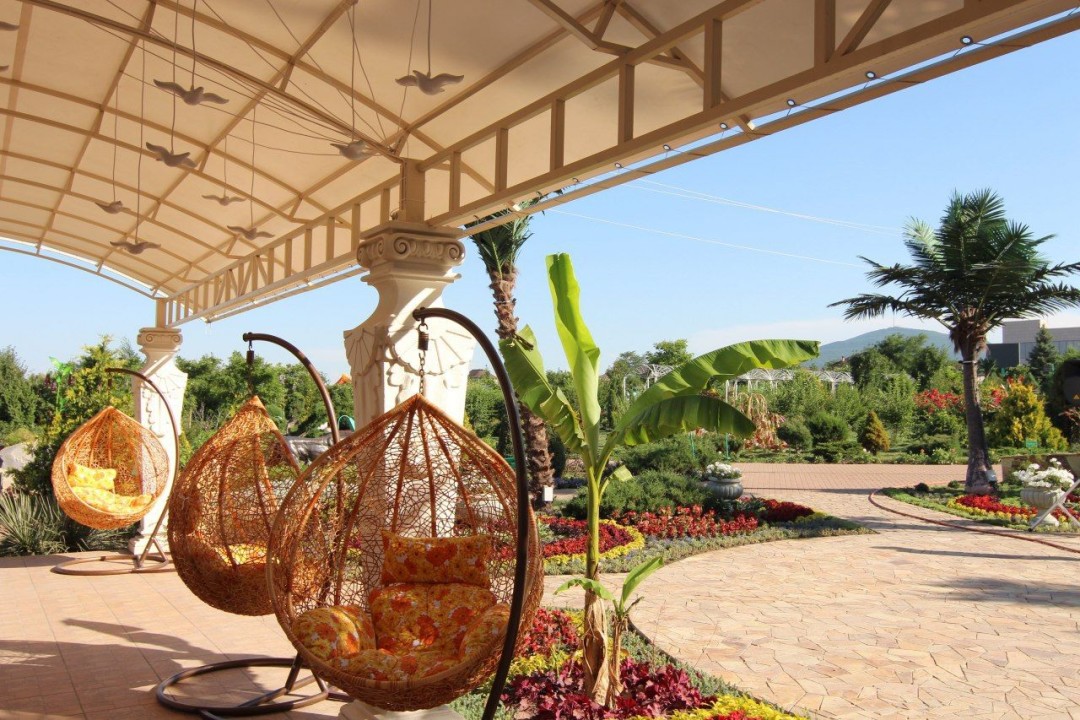 Летняя терраса парка «Зелёный квартал», Железноводск, п. Иноземцево