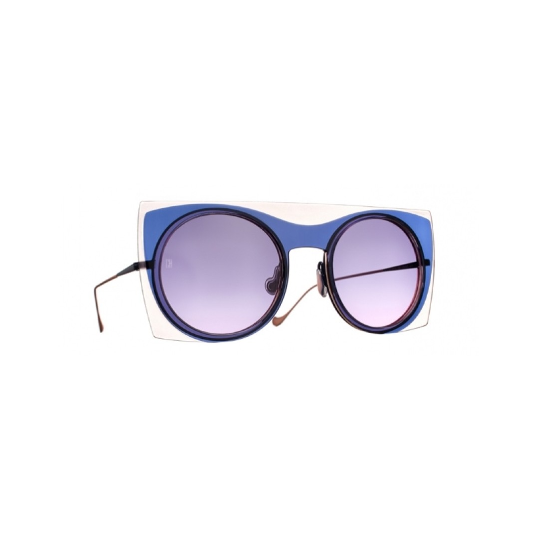 Caroline Abram, (Divine 664), 28 990 ₽