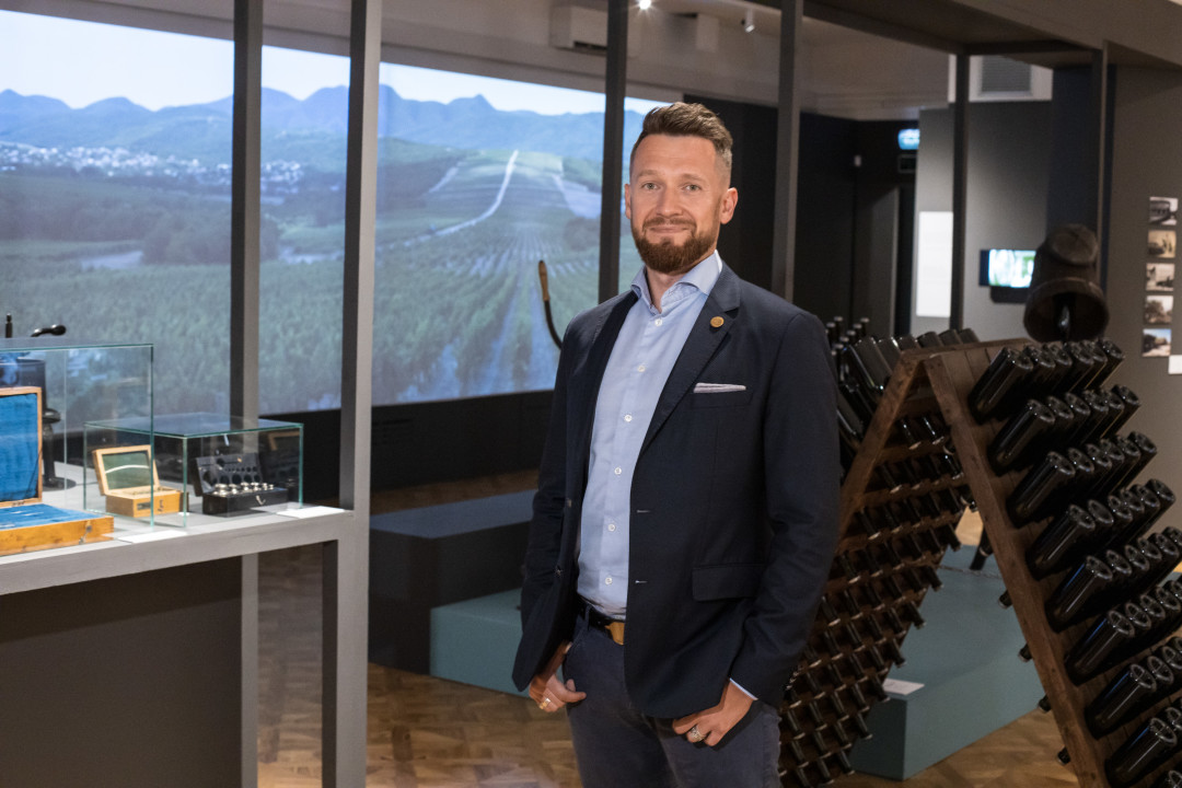 Павел Титов