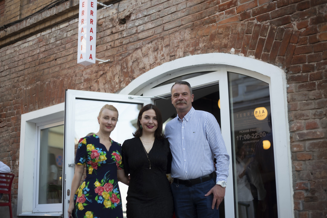 Наталья Шамшаева, Наталья Курылева и Александр Губернаторов