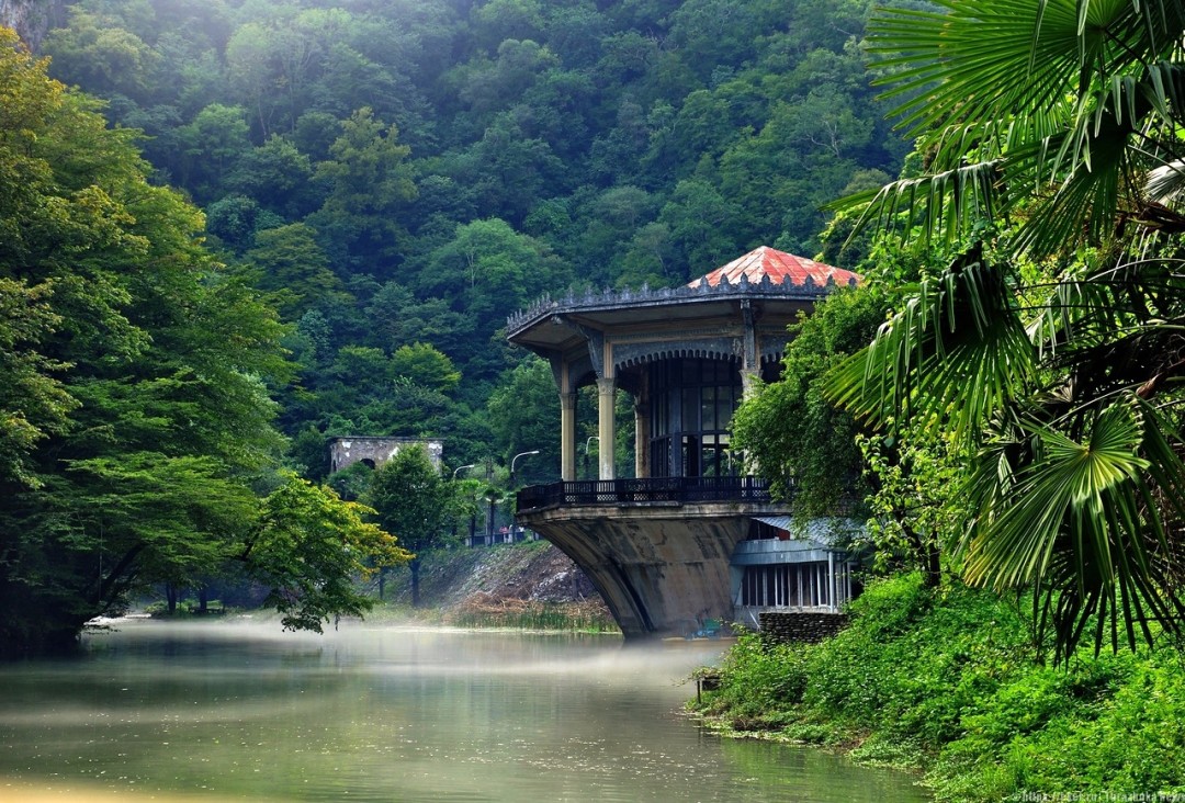 На фото: Новый Афон, Абхазия