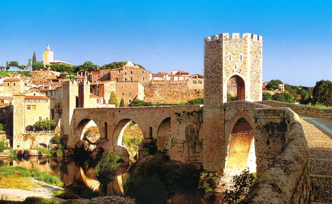 На фото: Каталония