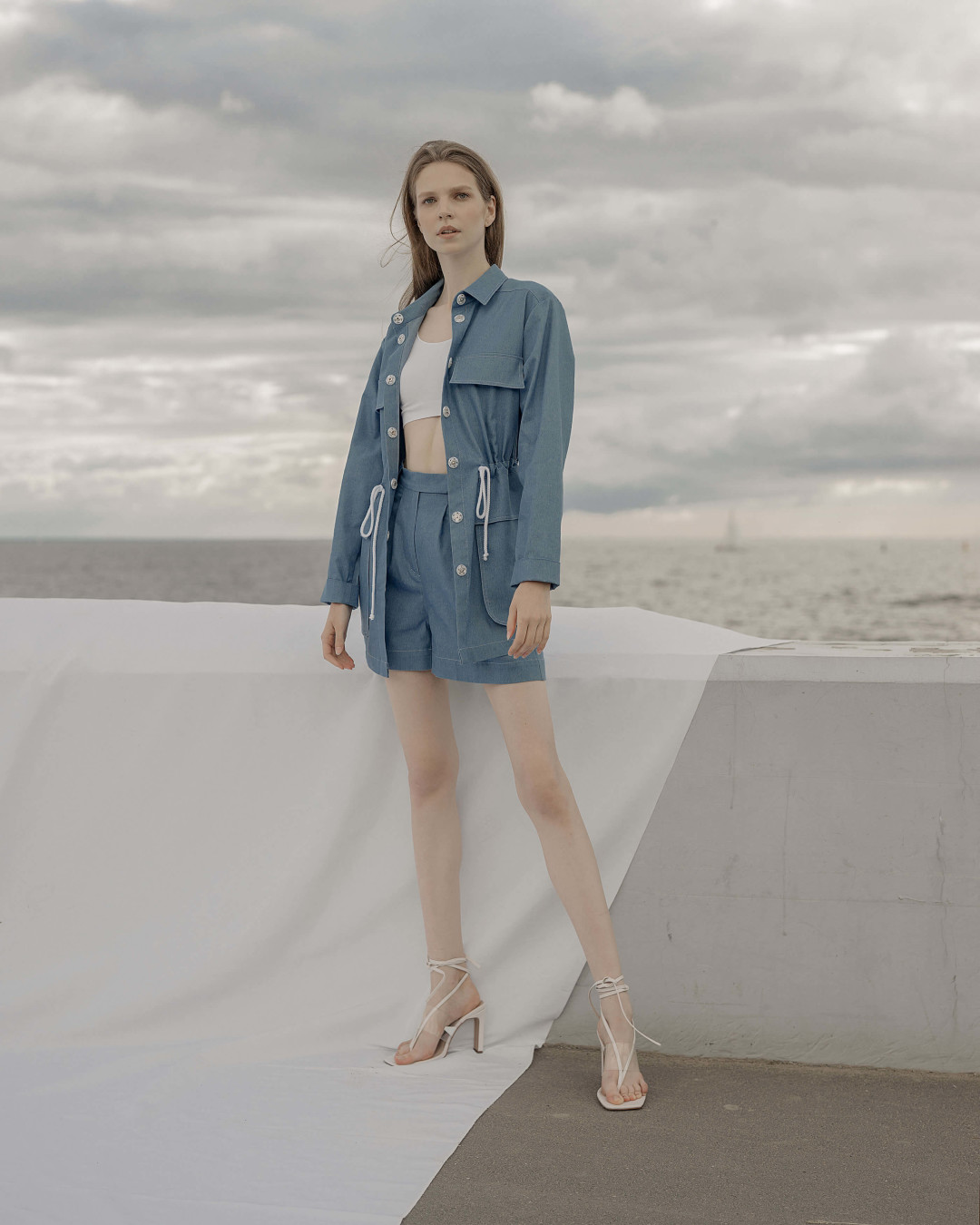 Костюм ADementeva, шорты — 5 500 руб., куртка — 10 900 руб.