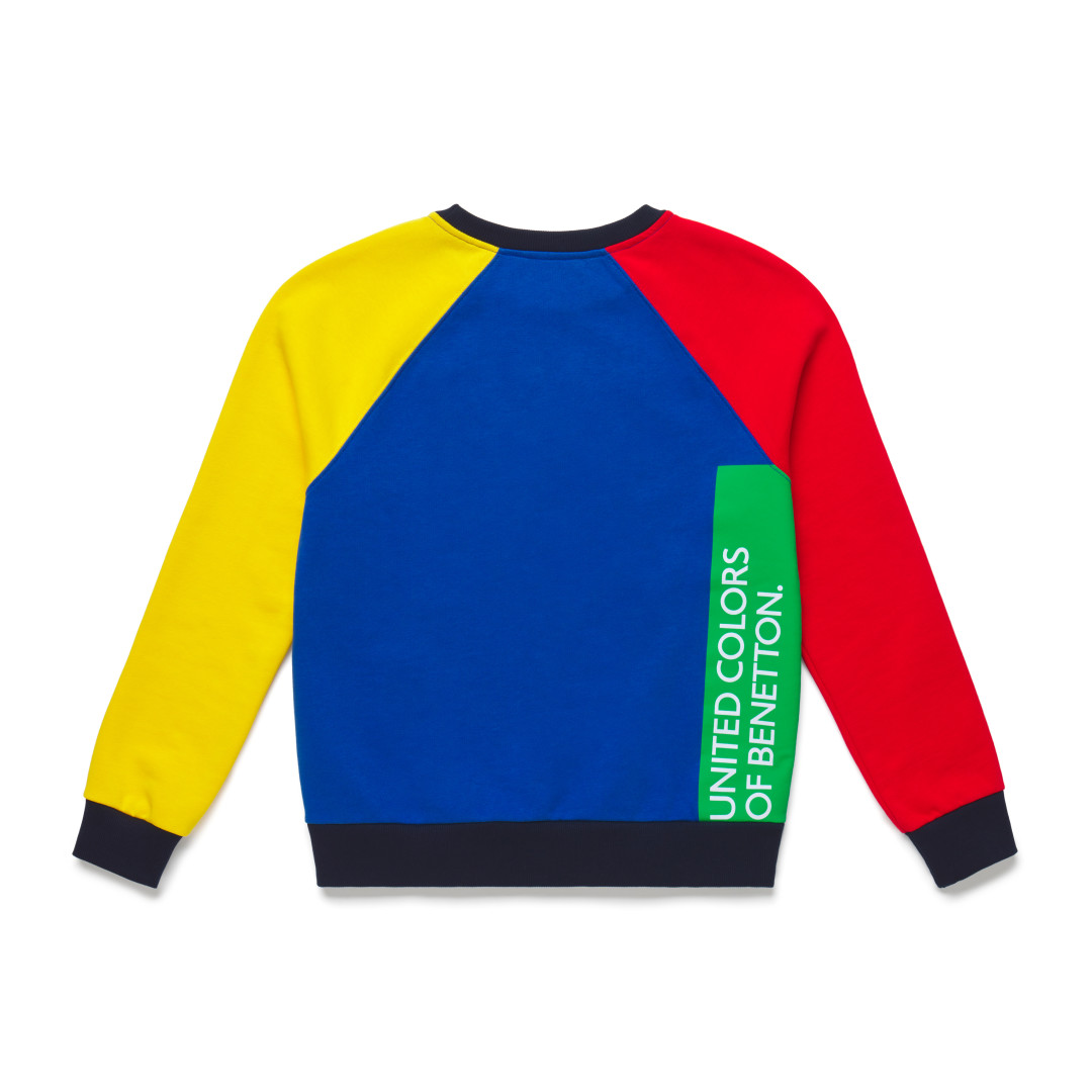 Свитер United Colors of Benetton, Невский пр. 56, 3 299 руб.