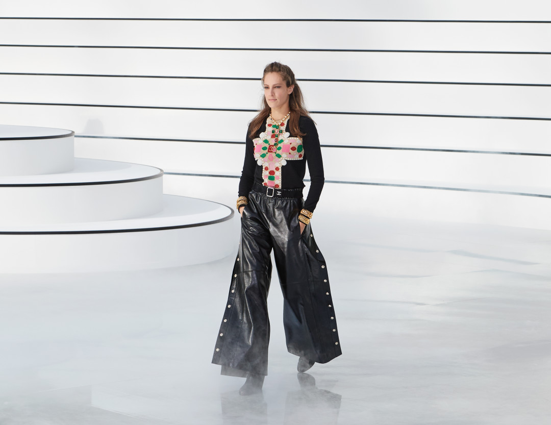 Свитер Chanel, Невский пр., 152